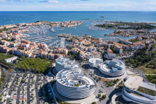 Vue aérienne du port du Cap d'Agde