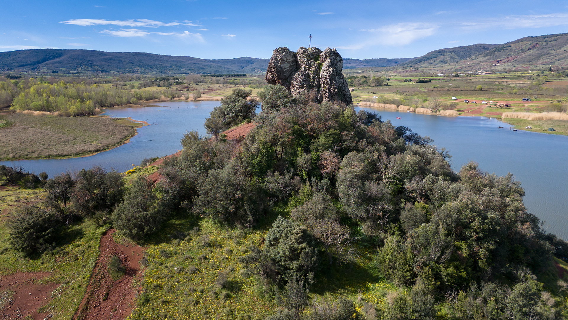 Neck de la Roque au Lac du Salagou