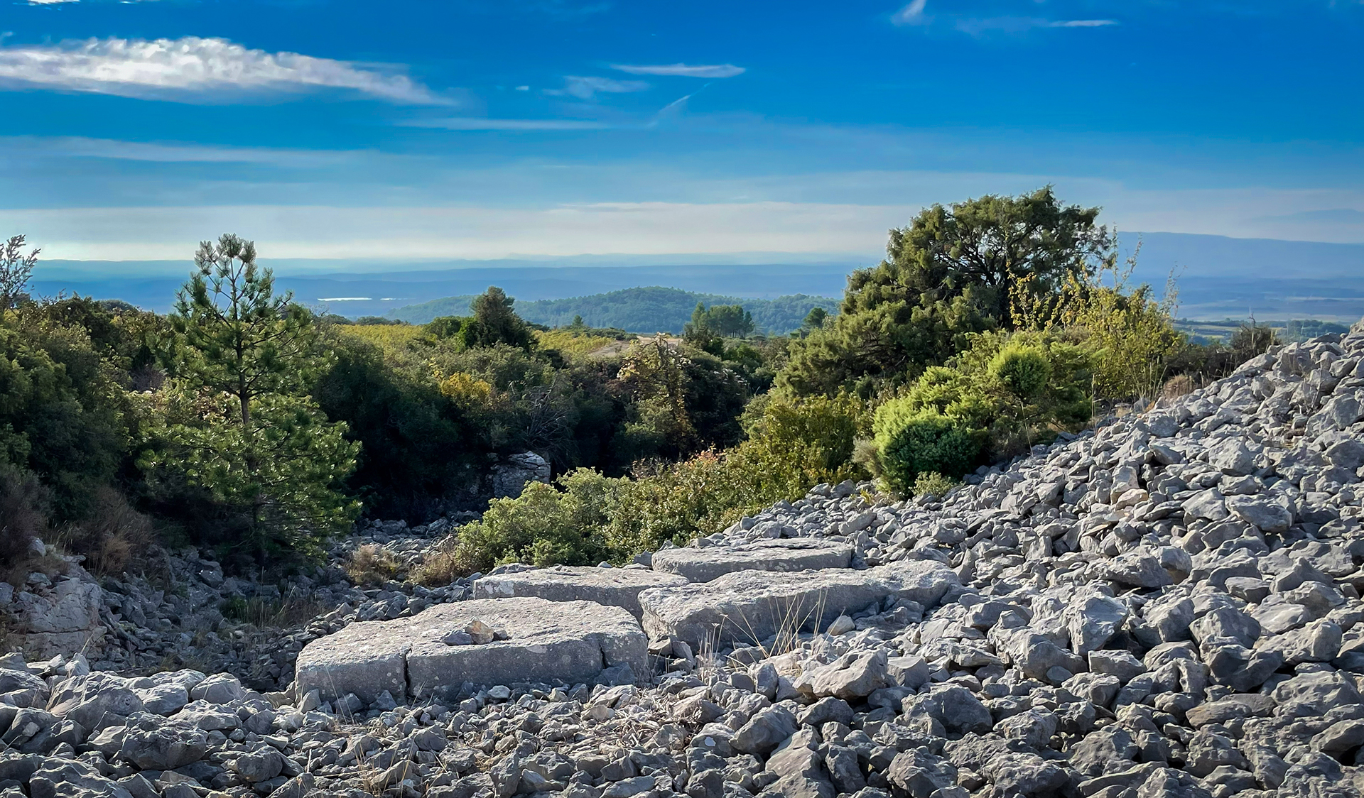 Sentier des Meulières à La Livinière © S. Lucchese